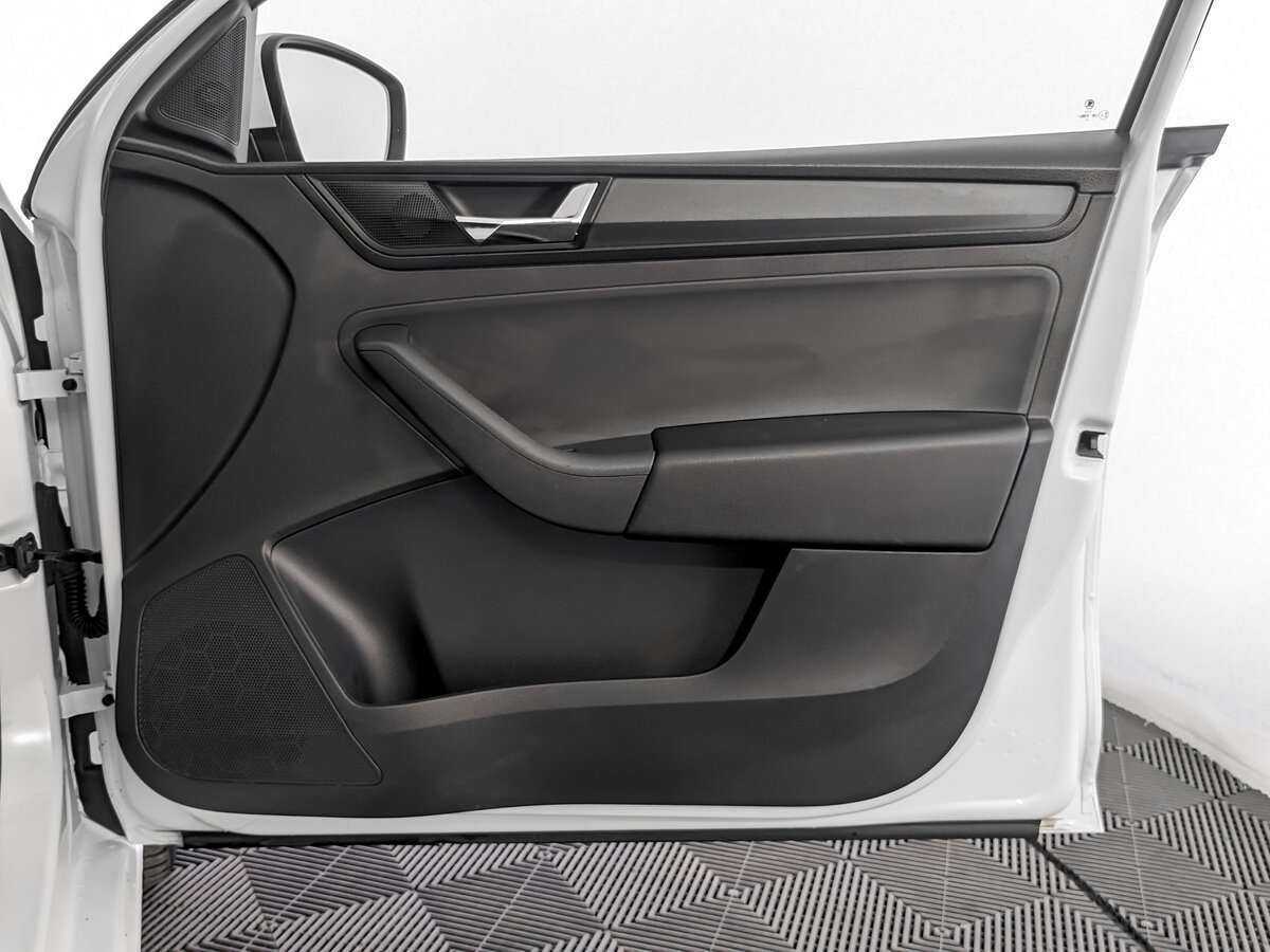 Skoda Rapid 2019 года с пробегом. Фото: #21