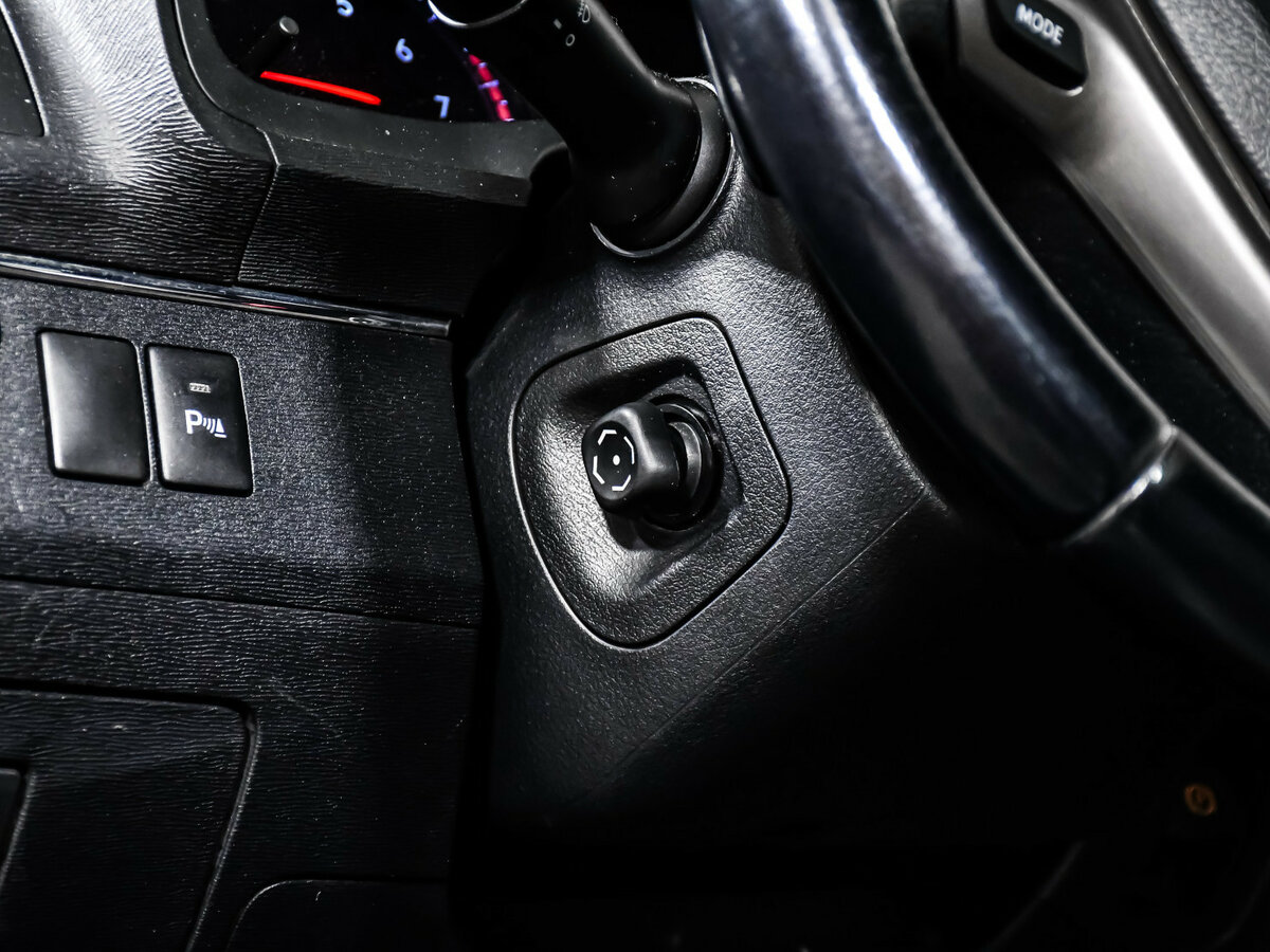 Toyota Avensis 2012 года с пробегом. Фото: #13