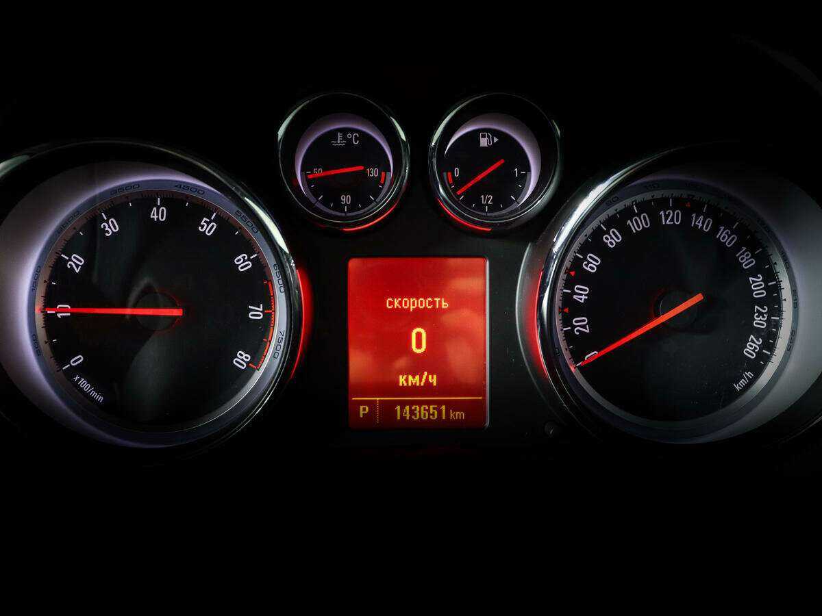 Opel Astra 2014 года с пробегом. Фото: #8