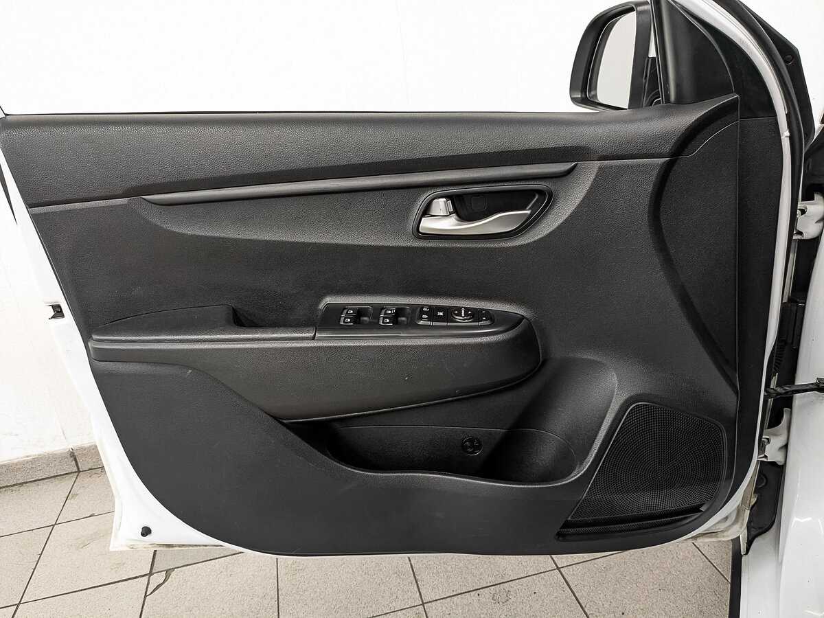 Kia Rio 2020 года с пробегом. Фото: #15