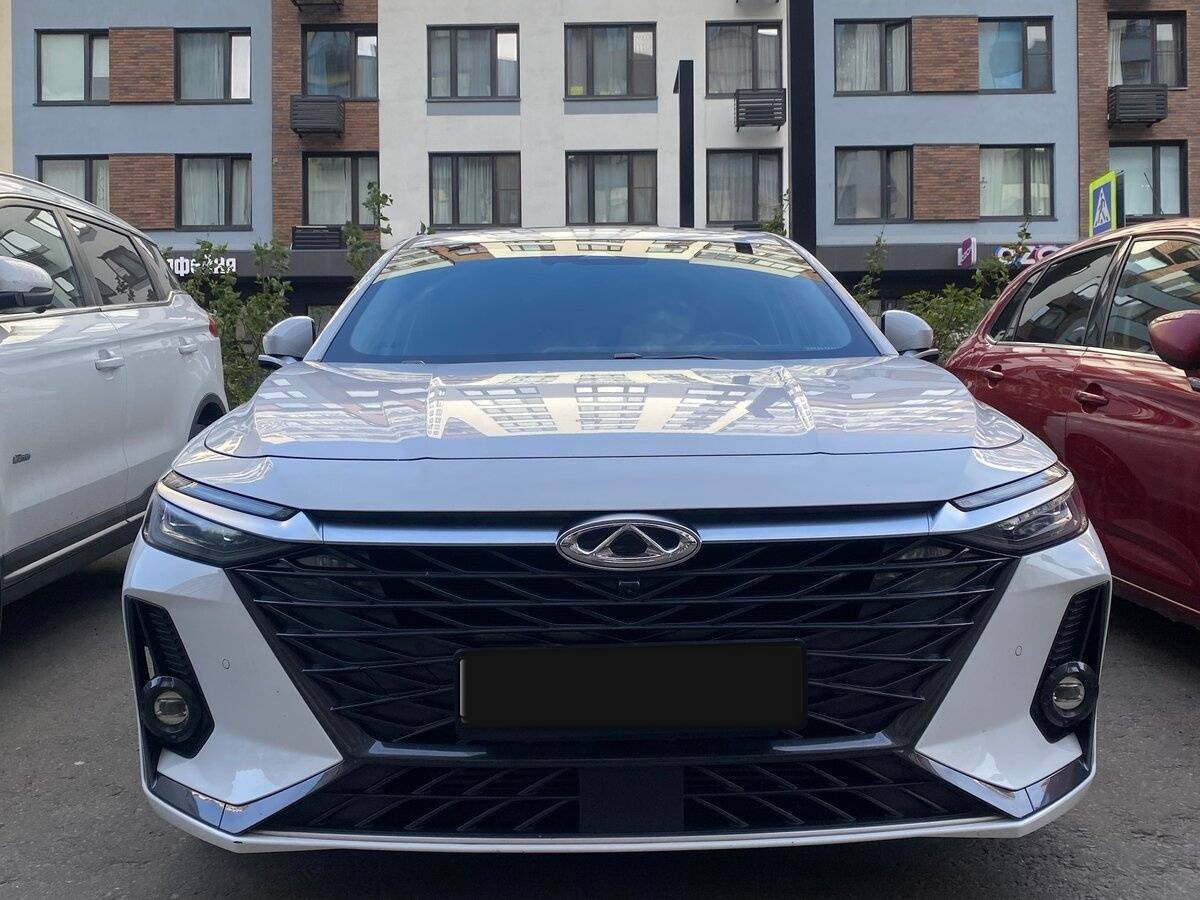 Chery Arrizo 8 2023 года с пробегом. Фото: #2