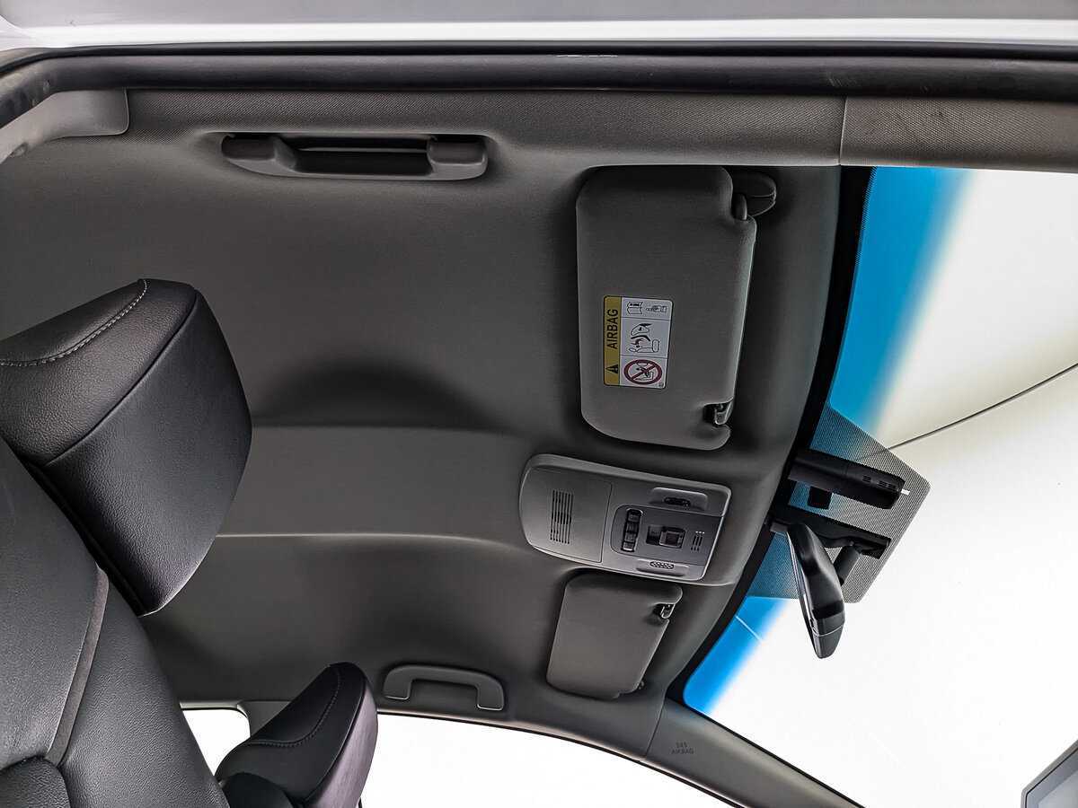 Toyota Camry 2021 года с пробегом. Фото: #22