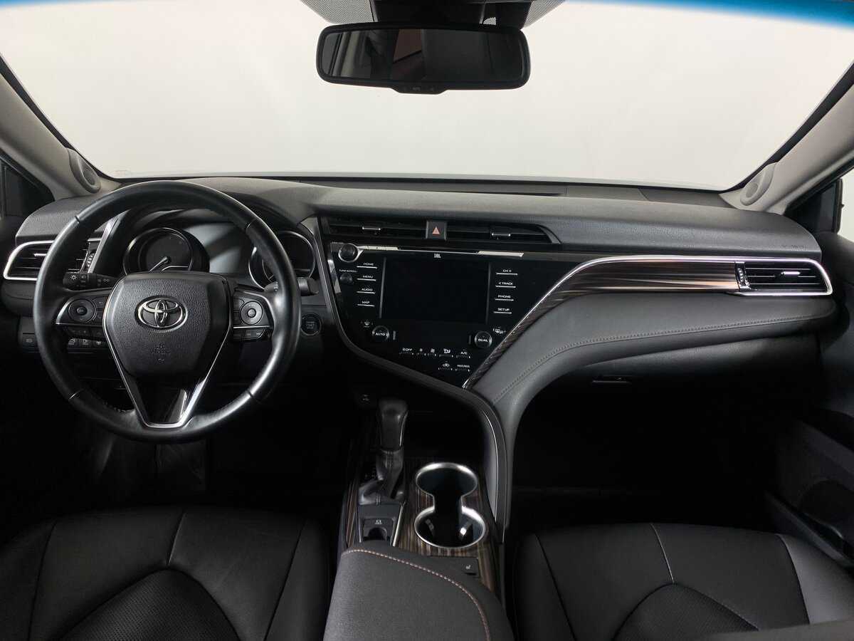 Toyota Camry 2020 года с пробегом. Фото: #12