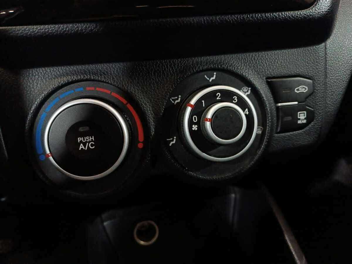 Kia Rio 2012 года с пробегом. Фото: #13