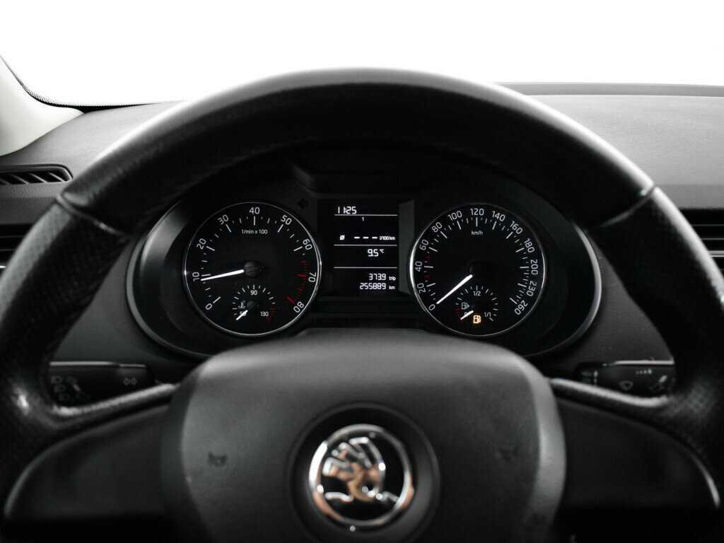 Skoda Octavia 2014 года с пробегом. Фото: #10