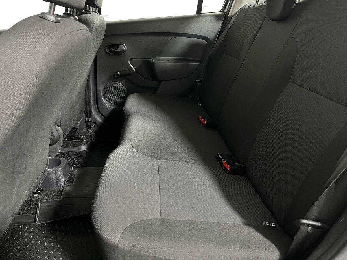 Renault Logan 2019 года с пробегом. Фото: #9