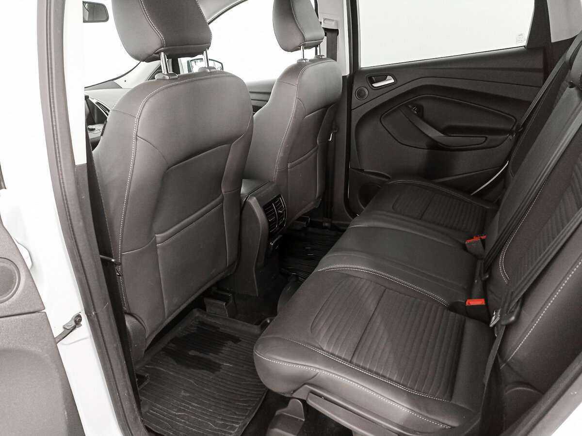 Ford Kuga 2018 года с пробегом. Фото: #9