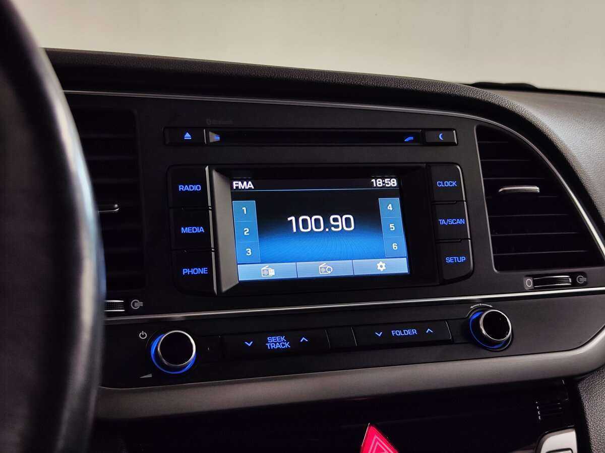 Hyundai Elantra 2016 года с пробегом. Фото: #12