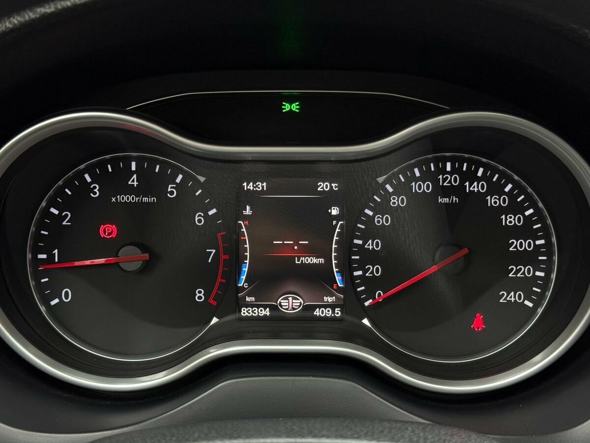 FAW Besturn X80 2018 года с пробегом. Фото: #11