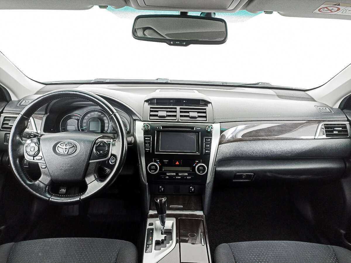 Toyota Camry 2014 года с пробегом. Фото: #11