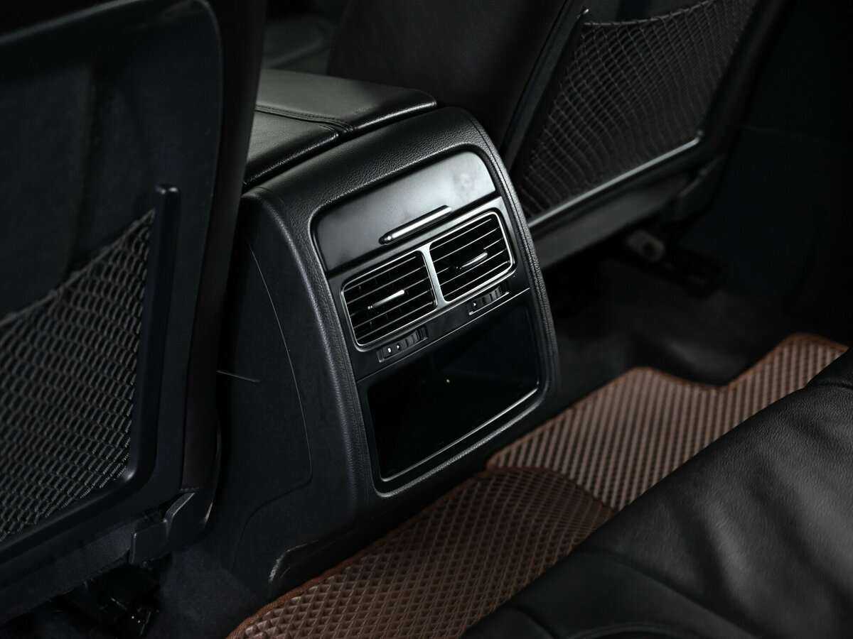 Volkswagen Touareg 2013 года с пробегом. Фото: #14