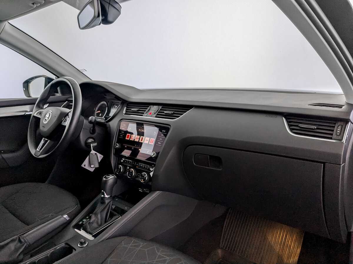 Skoda Octavia 2019 года с пробегом. Фото: #8