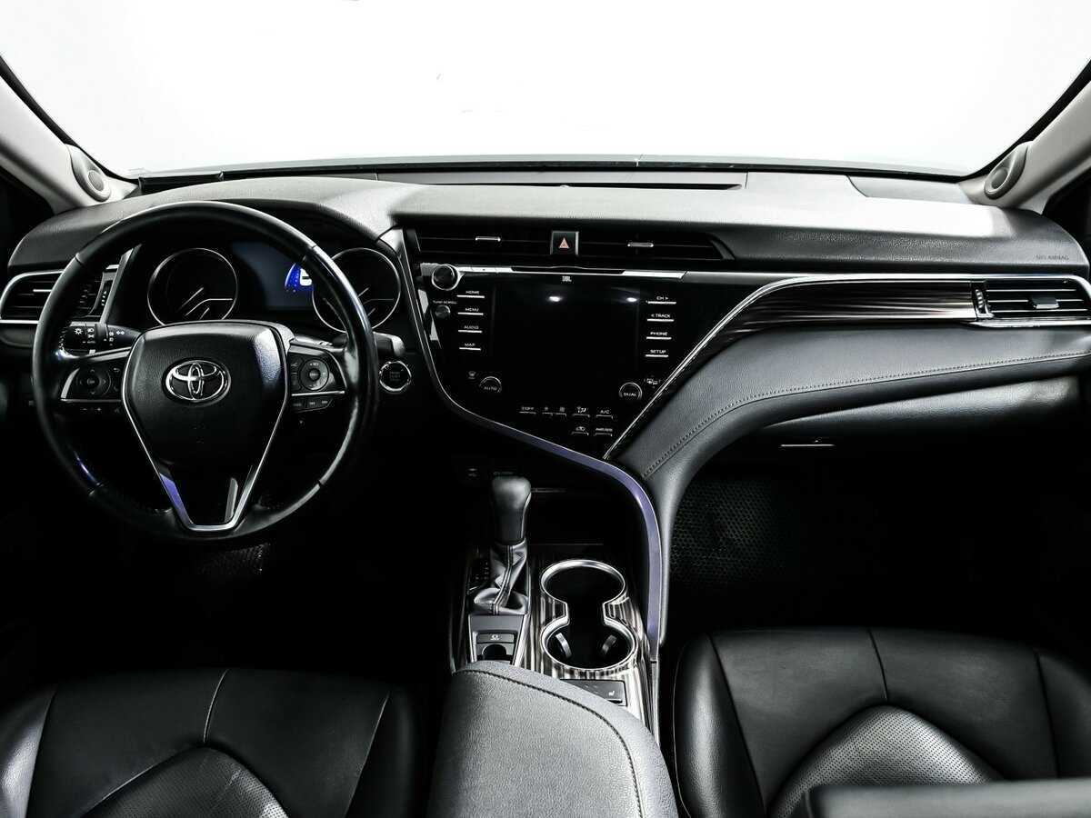 Toyota Camry 2019 года с пробегом. Фото: #10