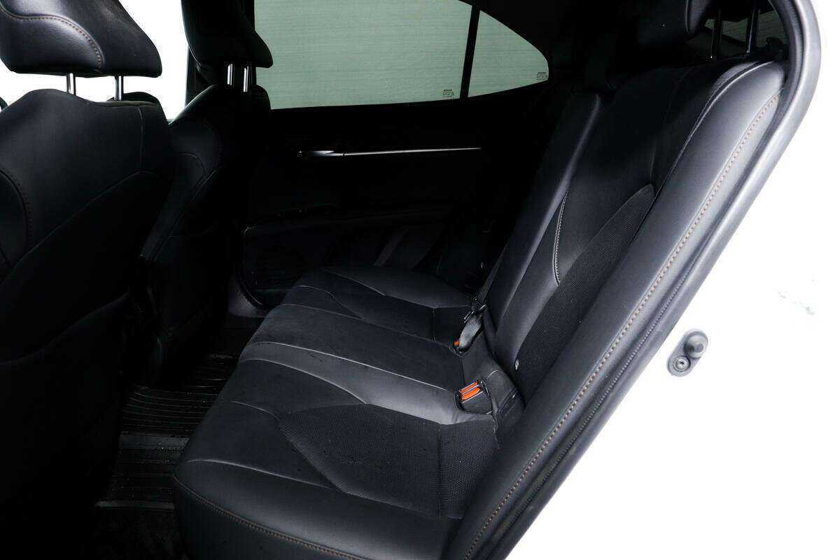 Toyota Camry 2019 года с пробегом. Фото: #11