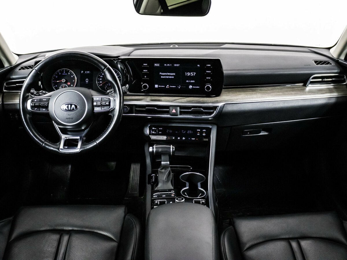 Kia K5 2021 года с пробегом. Фото: #8
