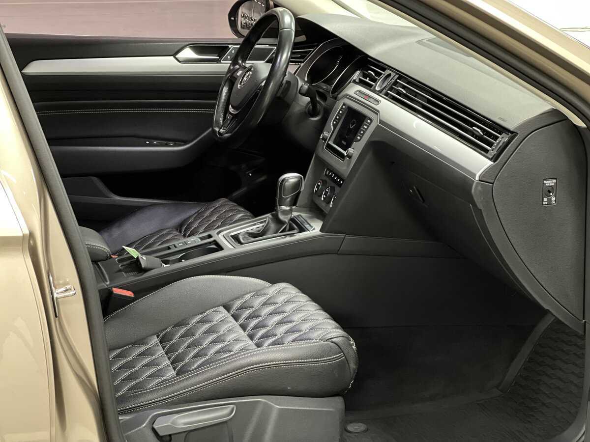 Volkswagen Passat 2016 года с пробегом. Фото: #10