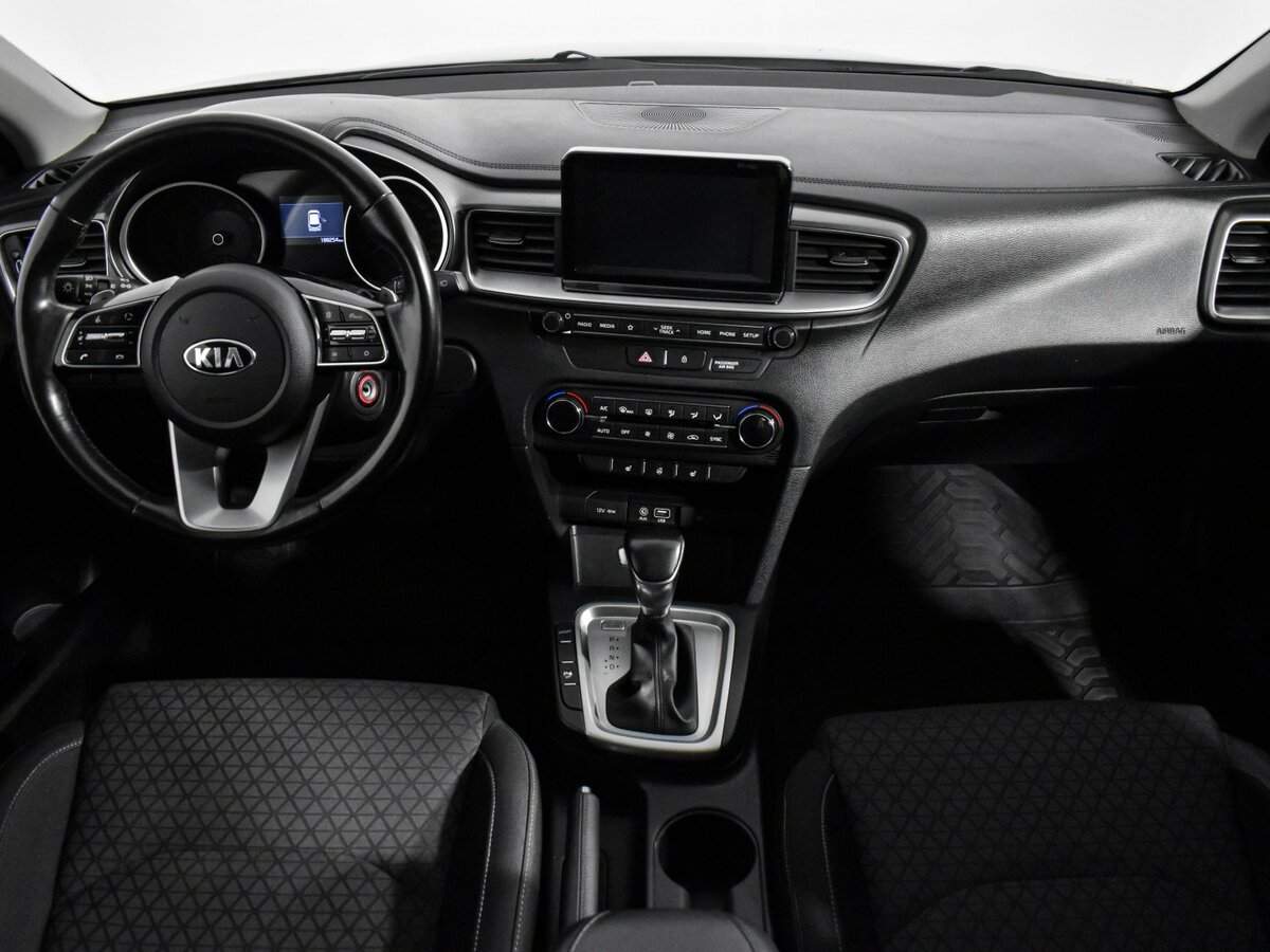 Kia Ceed 2019 года с пробегом. Фото: #11