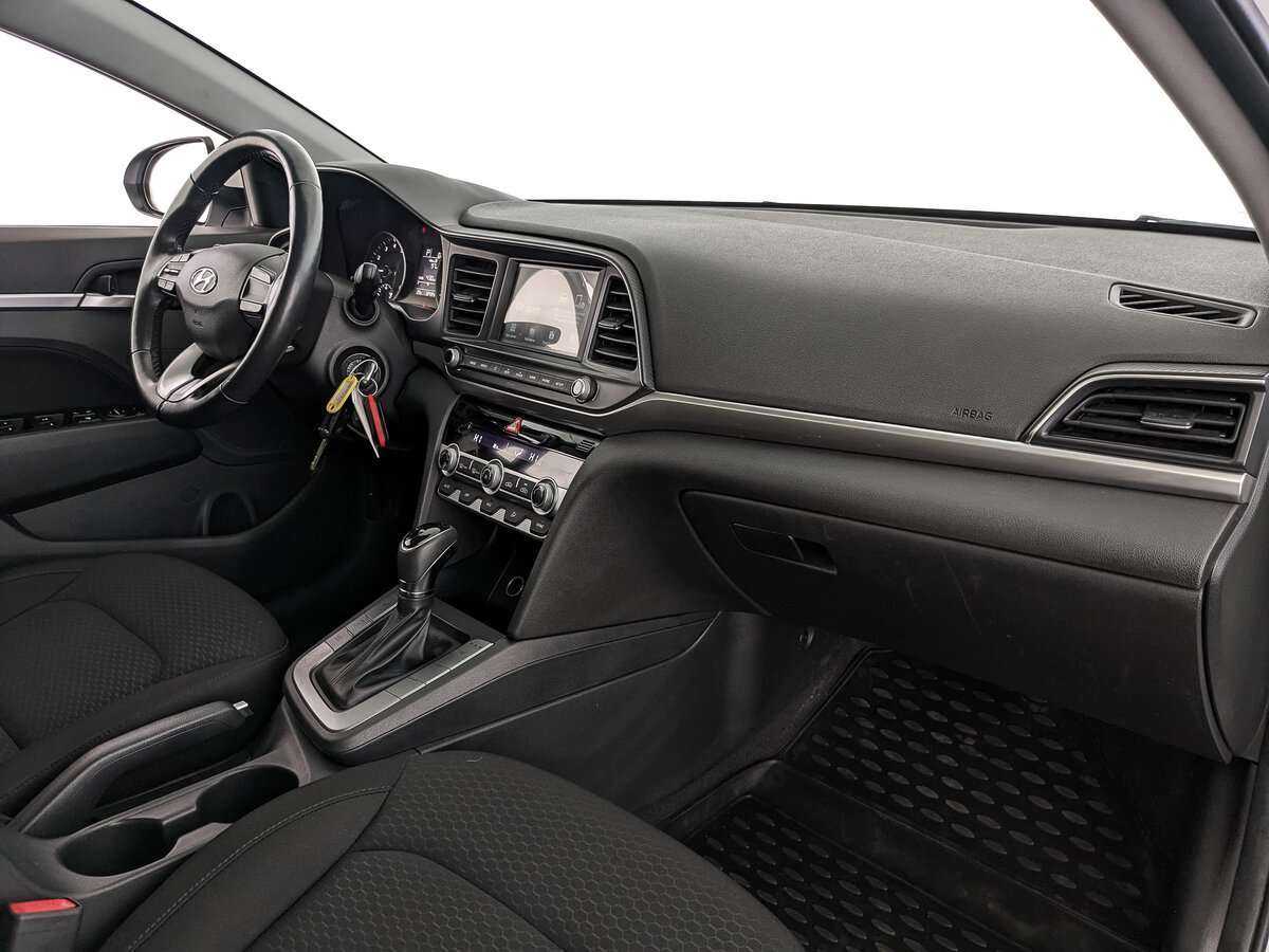 Hyundai Elantra 2020 года с пробегом. Фото: #8