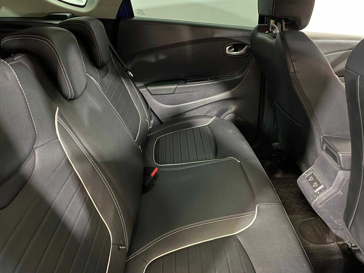 Renault Kaptur 2021 года с пробегом. Фото: #10