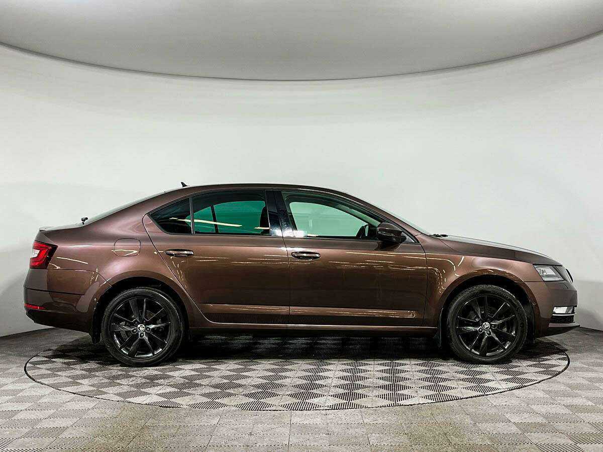 Skoda Octavia 2018 года с пробегом. Фото: #3