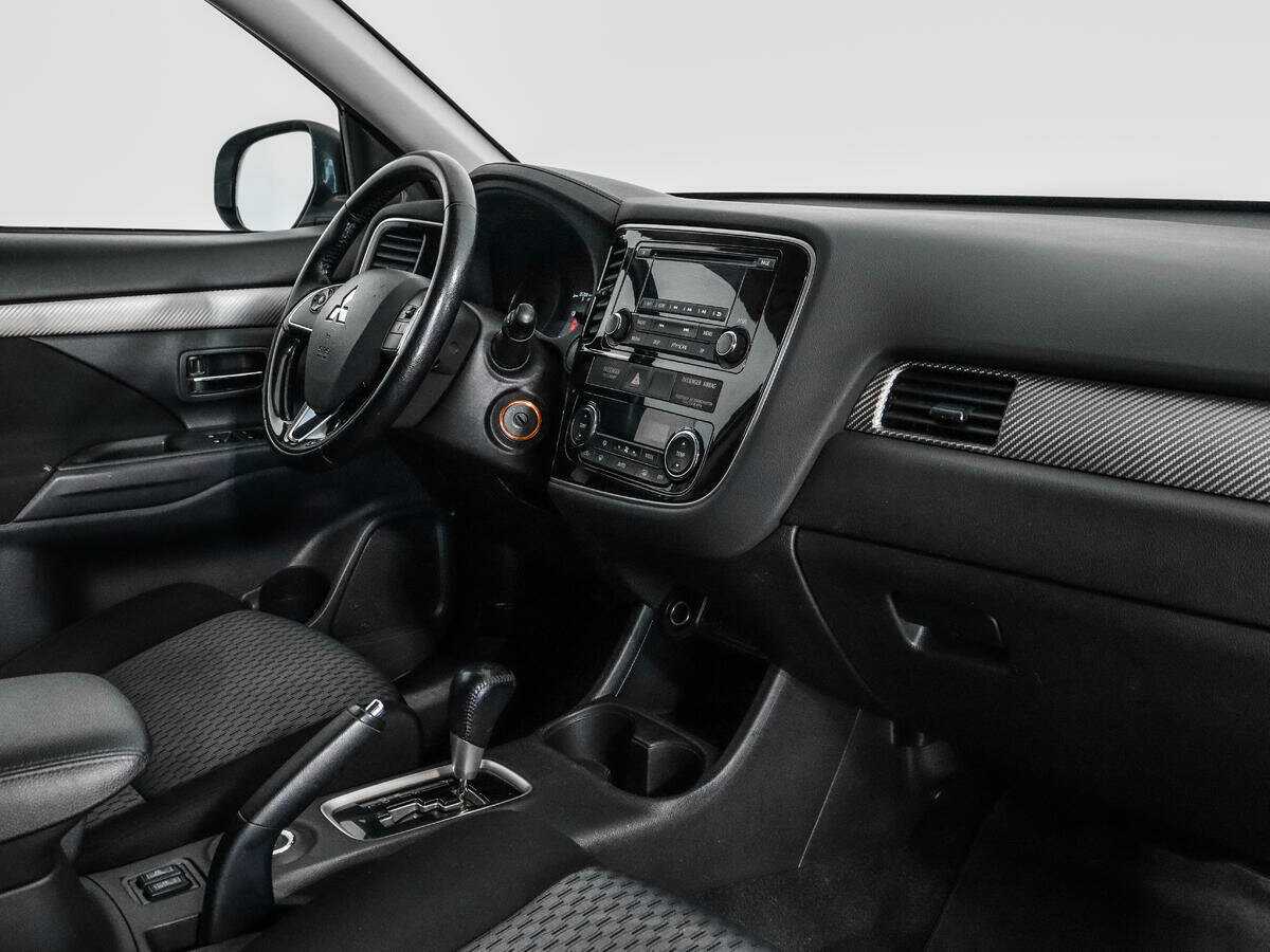 Mitsubishi Outlander 2015 года с пробегом. Фото: #10