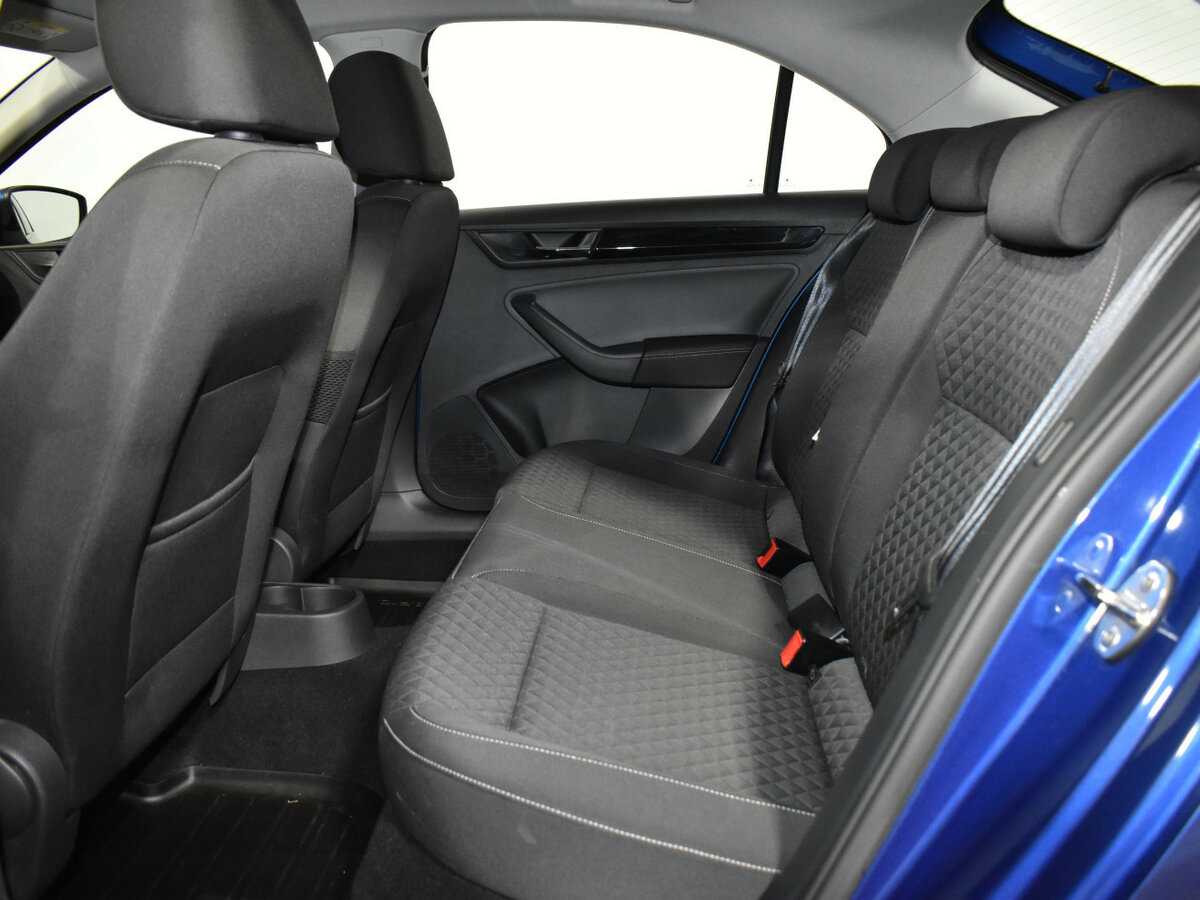 Skoda Rapid 2018 года с пробегом. Фото: #19