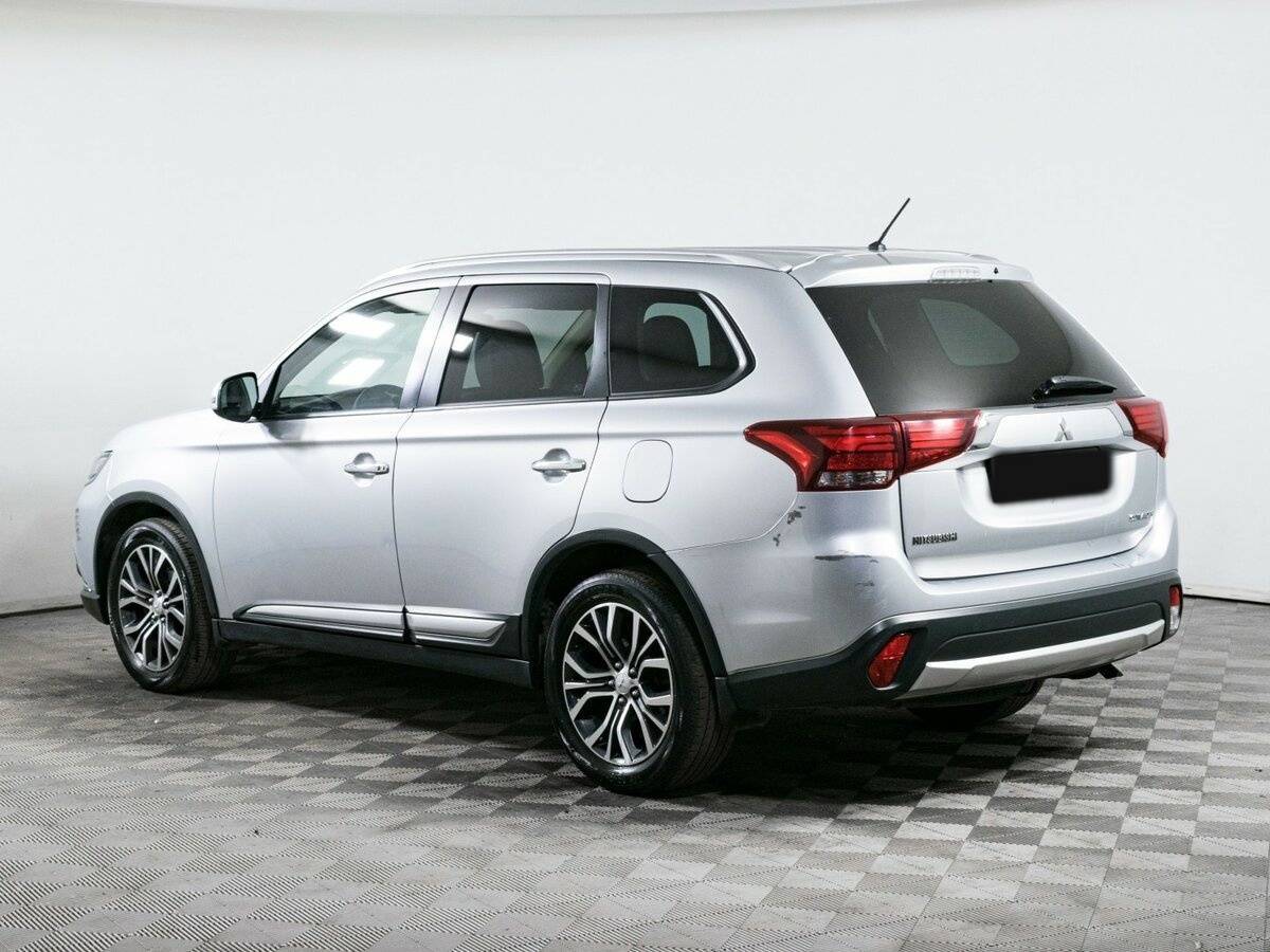 Mitsubishi Outlander 2015 года с пробегом. Фото: #5