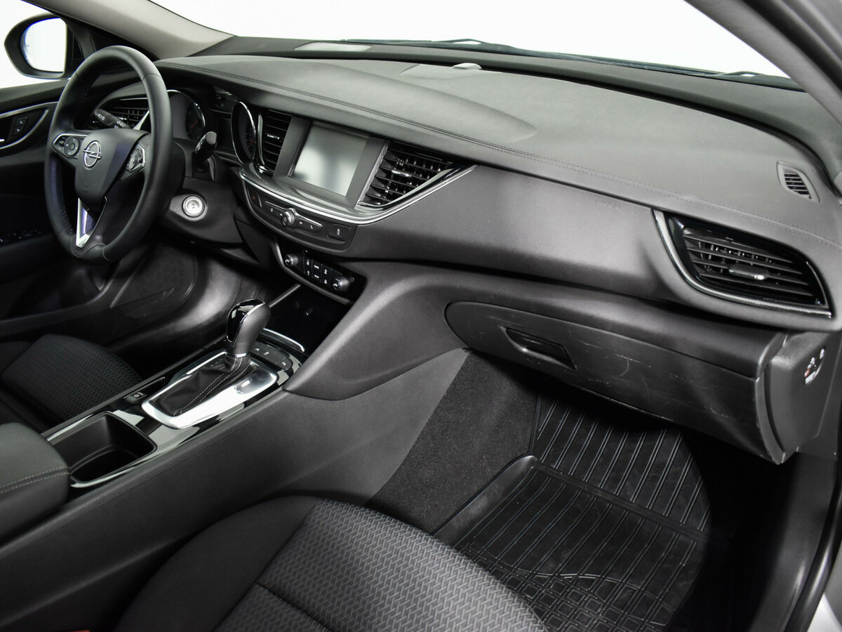 Opel Insignia 2020 года с пробегом. Фото: #10