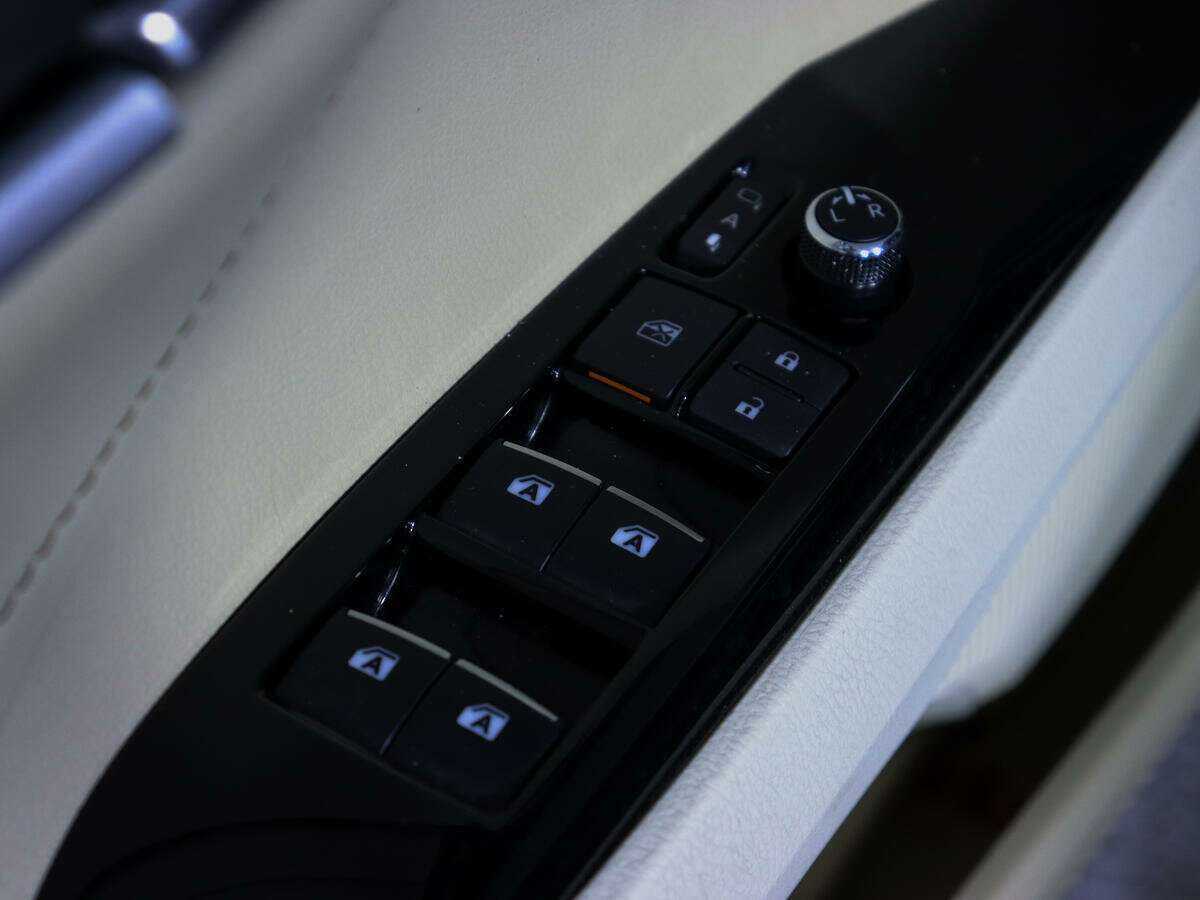 Toyota Camry 2020 года с пробегом. Фото: #14