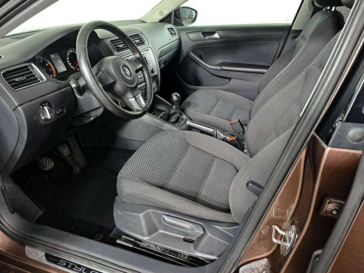 Volkswagen Jetta 2014 года с пробегом. Фото: #13