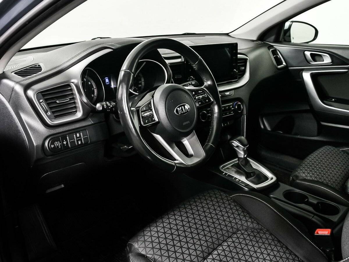 Kia Ceed 2020 года с пробегом. Фото: #12