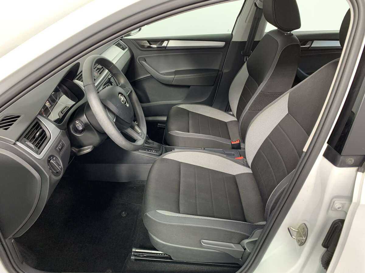 Skoda Rapid 2019 года с пробегом. Фото: #12