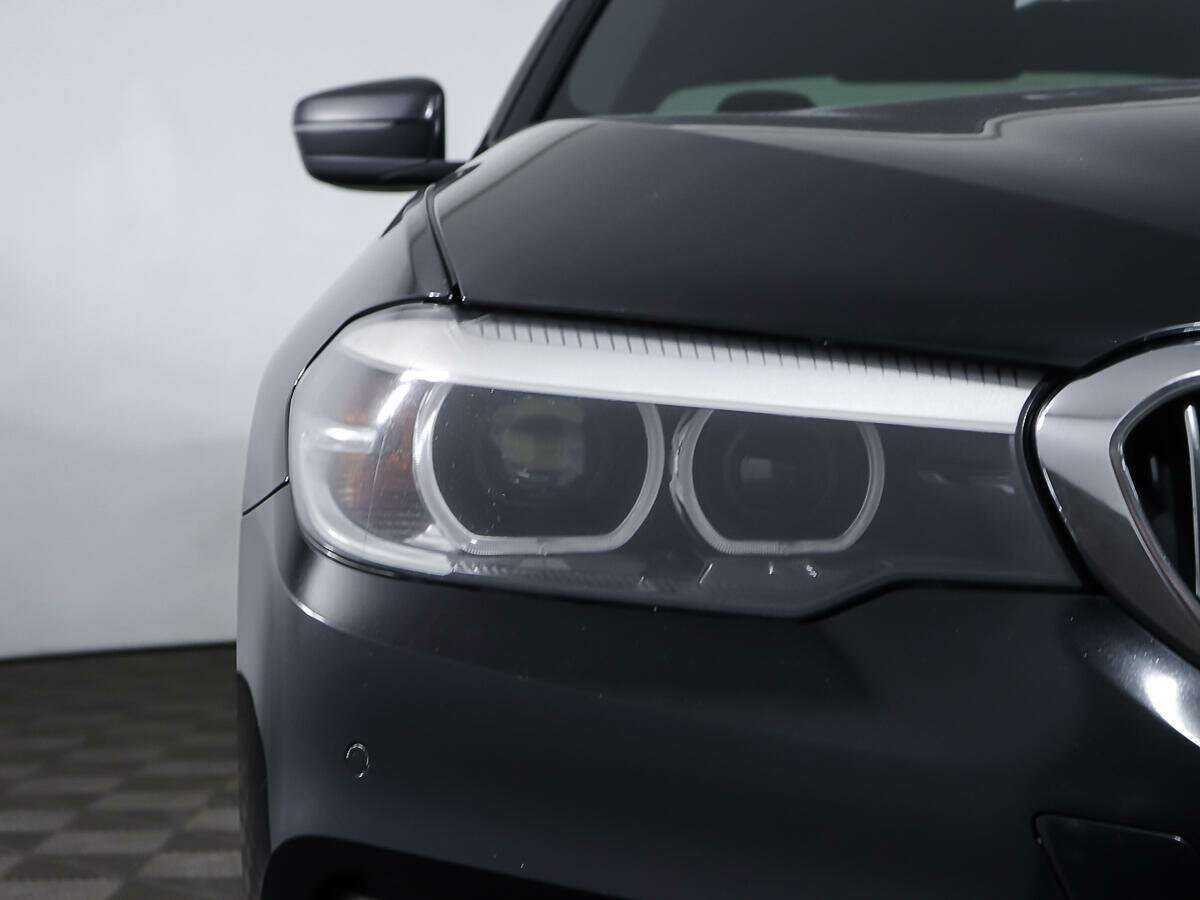 BMW 5 серии 2017 года с пробегом. Фото: #24