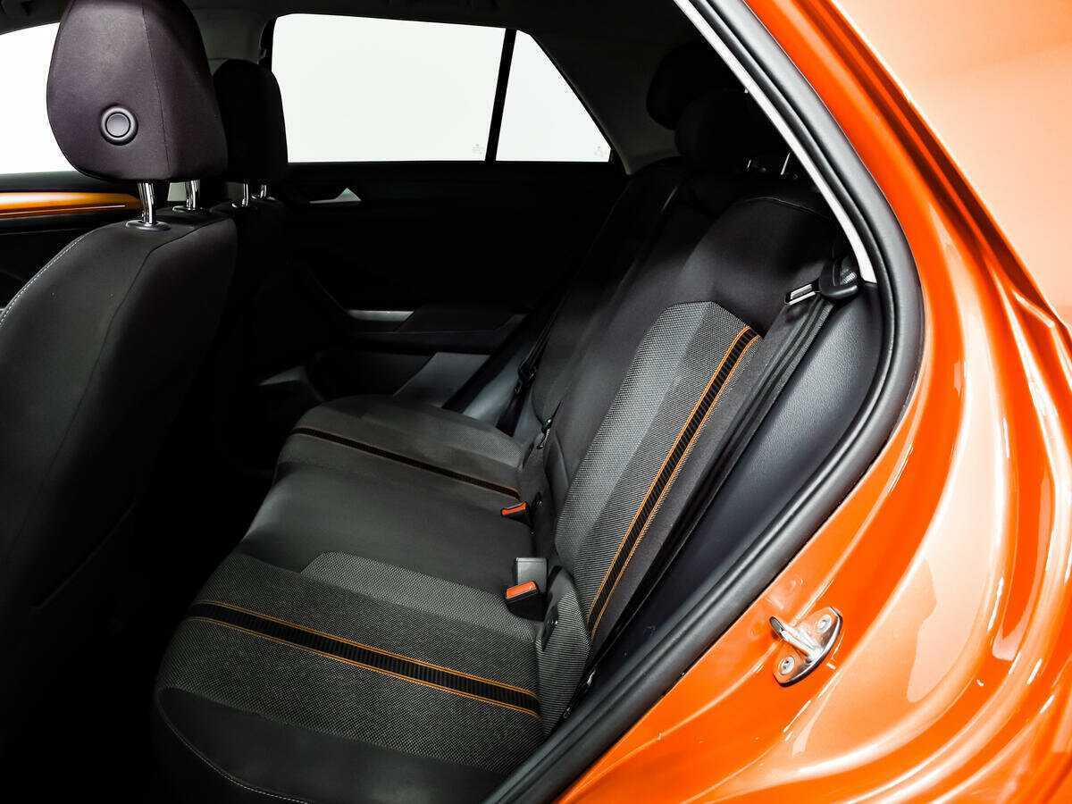 Volkswagen T-Roc 2018 года с пробегом. Фото: #11