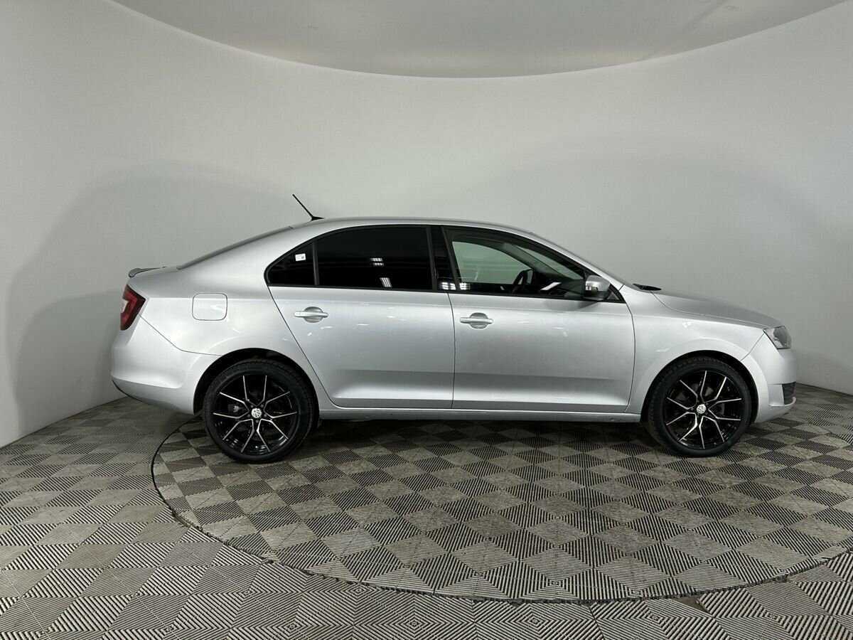 Skoda Rapid 2018 года с пробегом. Фото: #3
