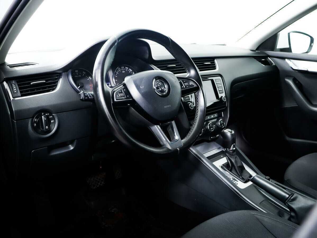 Skoda Octavia 2016 года с пробегом. Фото: #12