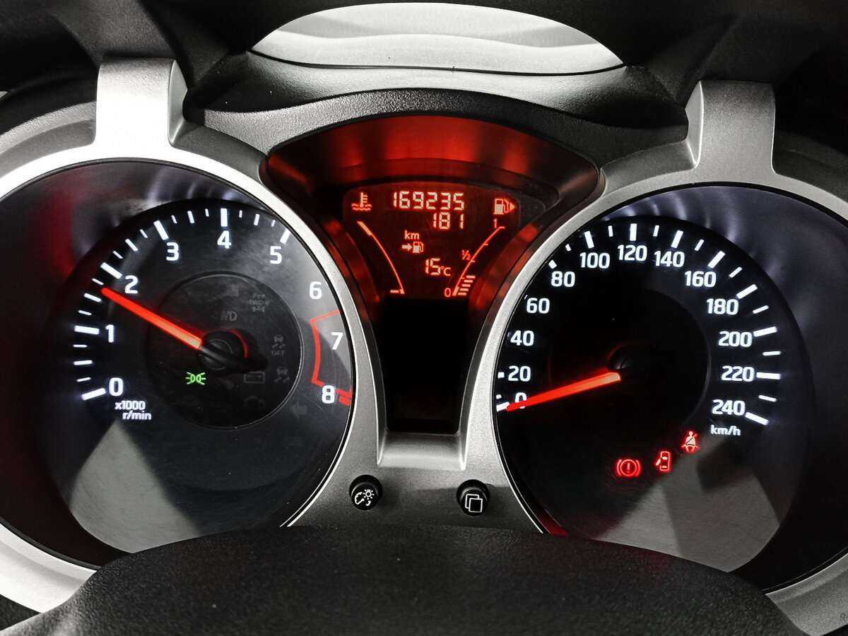 Nissan Juke 2012 года с пробегом. Фото: #12