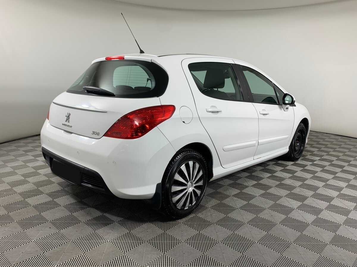 Peugeot 308 2012 года с пробегом. Фото: #4