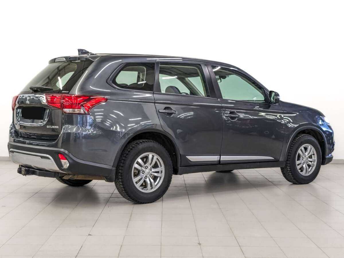 Mitsubishi Outlander 2019 года с пробегом. Фото: #4