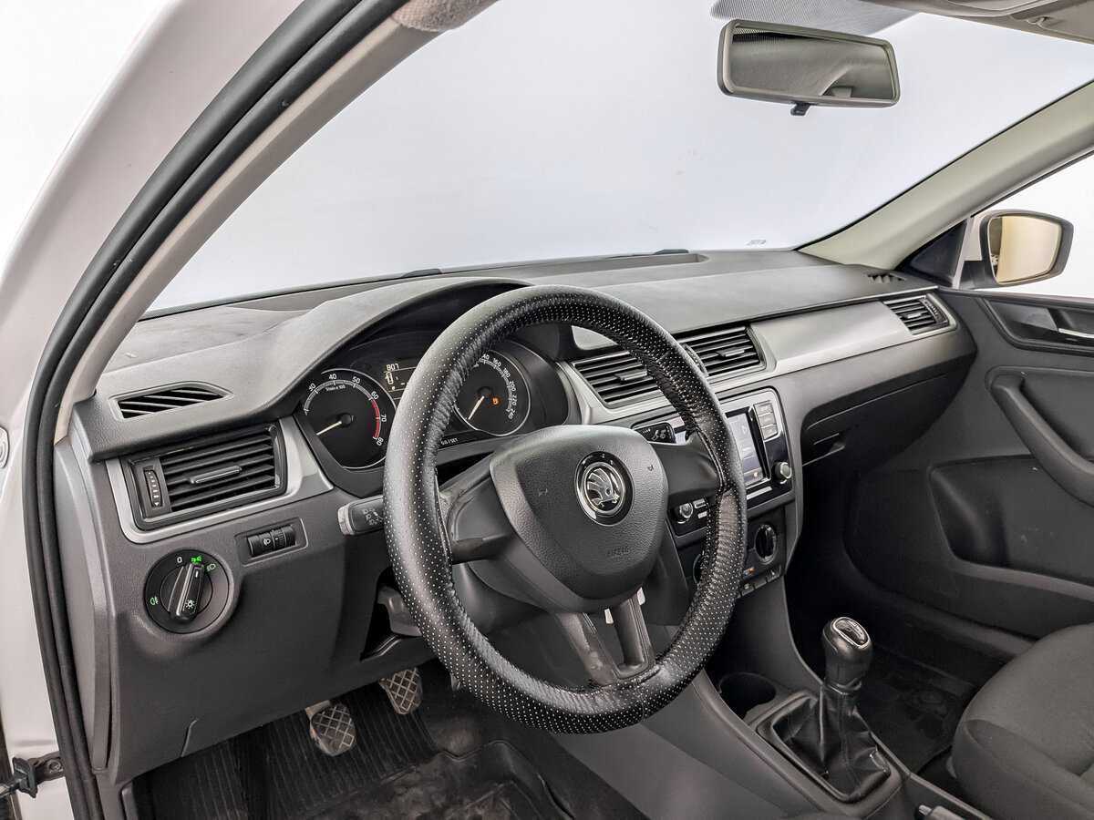 Skoda Rapid 2017 года с пробегом. Фото: #15