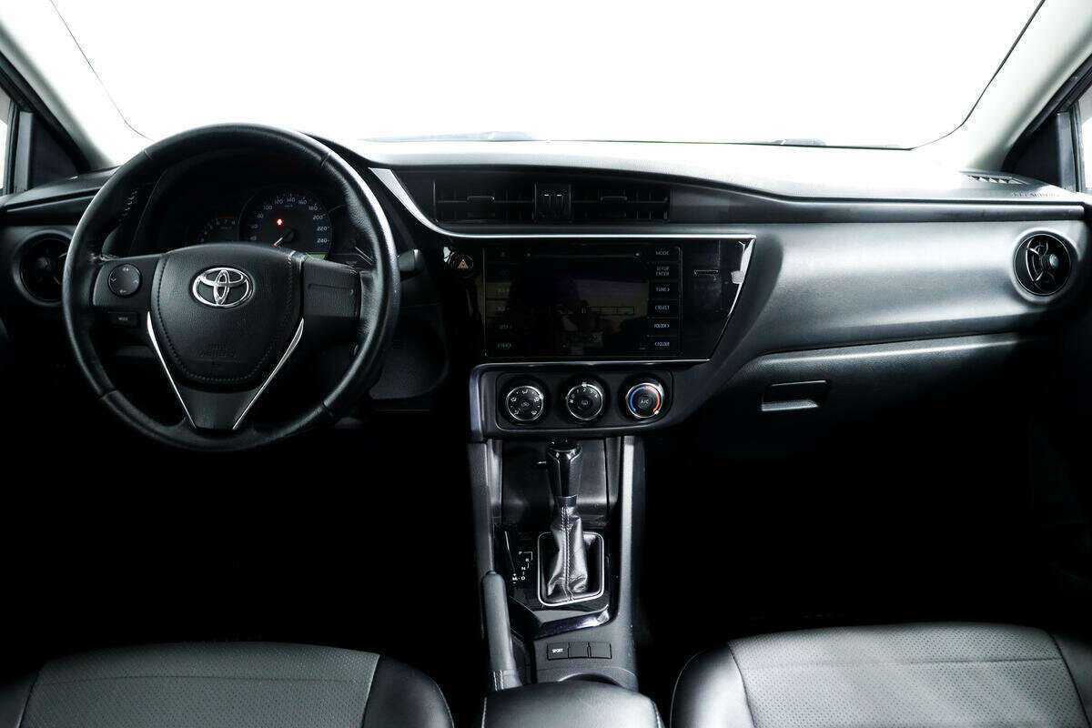 Toyota Corolla 2017 года с пробегом. Фото: #10
