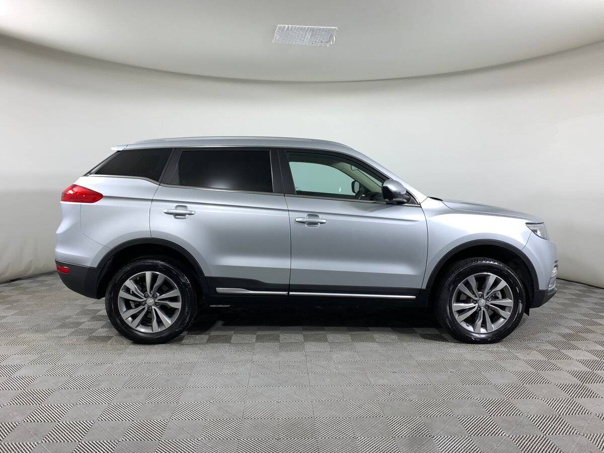 Geely Atlas 2021 года с пробегом. Фото: #3