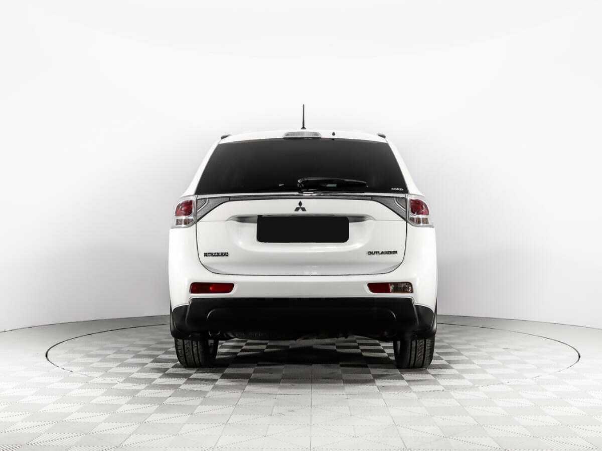 Mitsubishi Outlander 2014 года с пробегом. Фото: #5