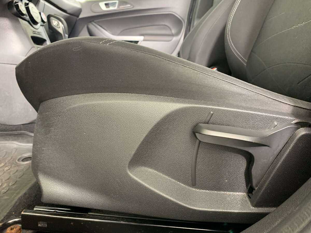 Ford Fiesta 2016 года с пробегом. Фото: #16