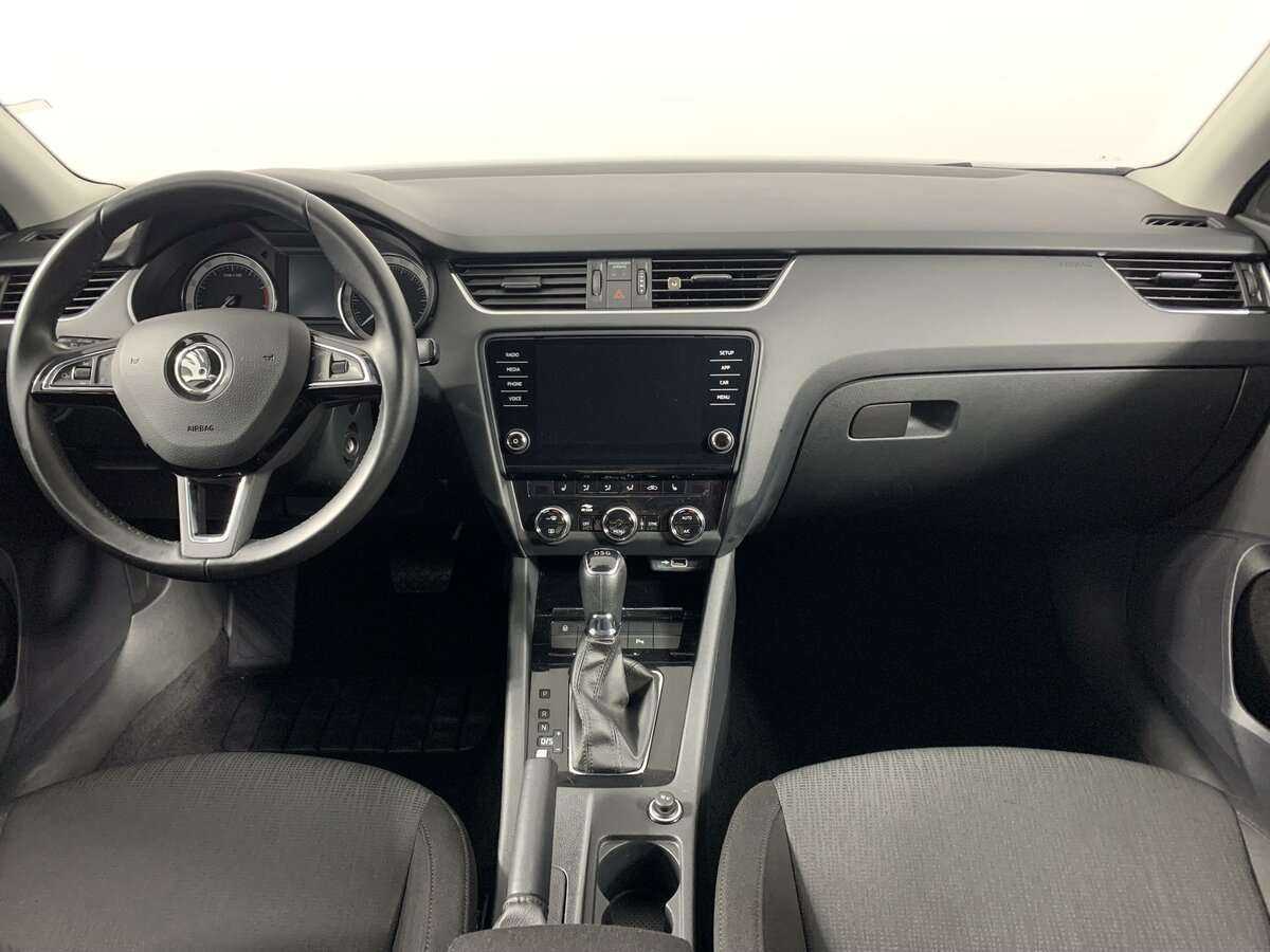 Skoda Octavia 2018 года с пробегом. Фото: #9