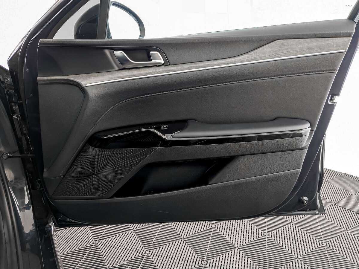 Kia K5 2021 года с пробегом. Фото: #20