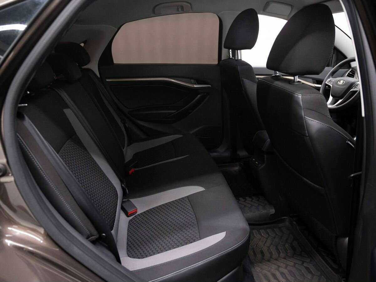 Lada (ВАЗ) Vesta 2018 года с пробегом. Фото: #11