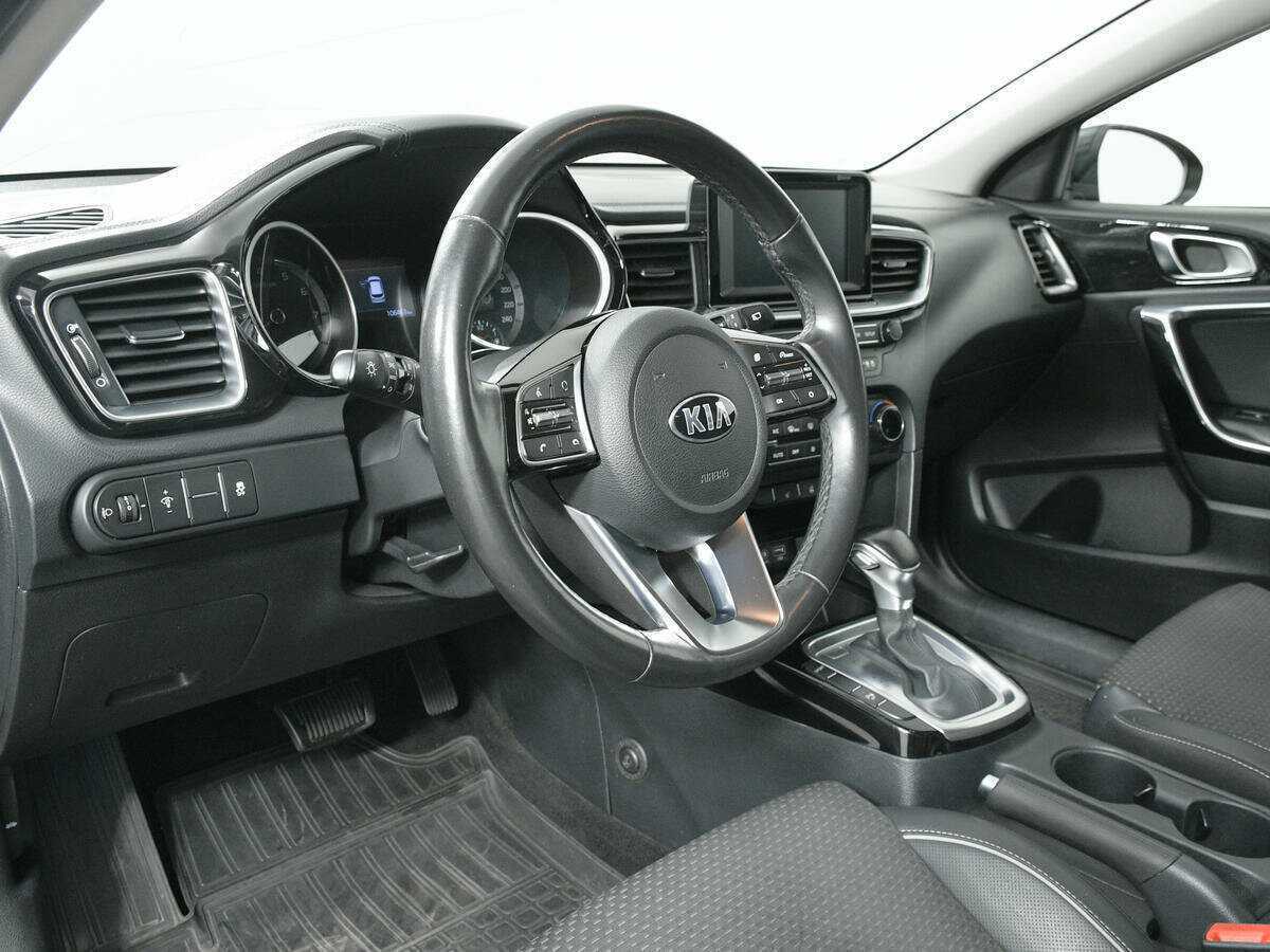 Kia Ceed 2018 года с пробегом. Фото: #12