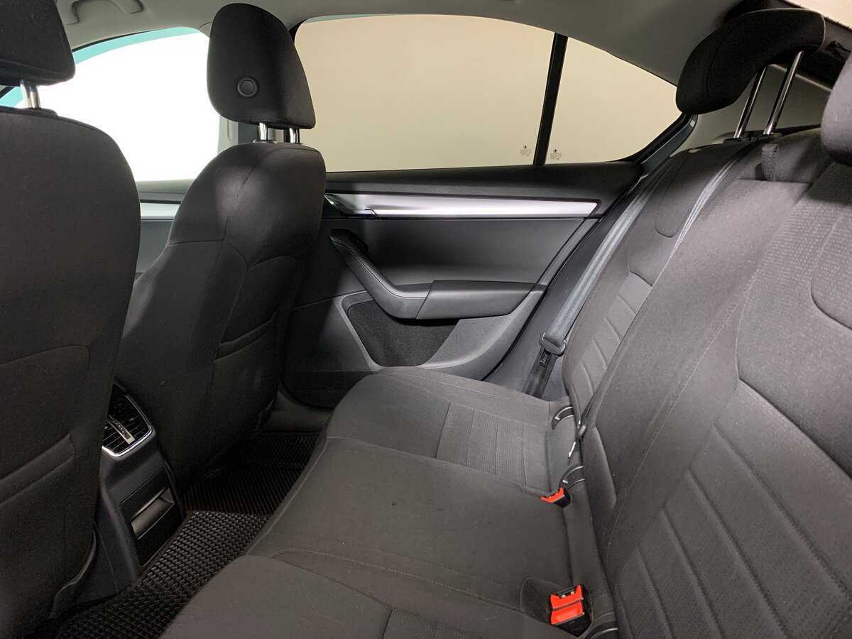 Skoda Octavia 2017 года с пробегом. Фото: #18