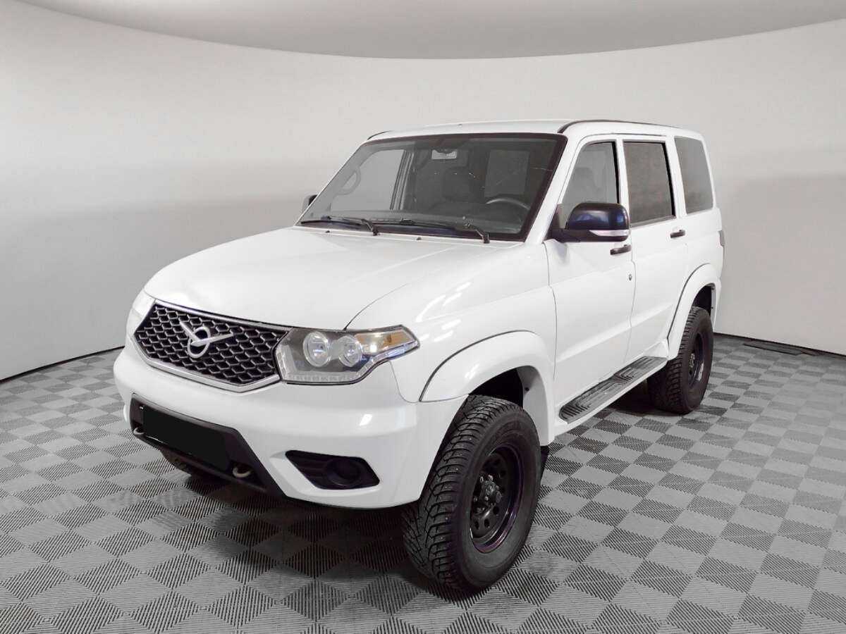 УАЗ Patriot 2019 года с пробегом. Посмотреть фото